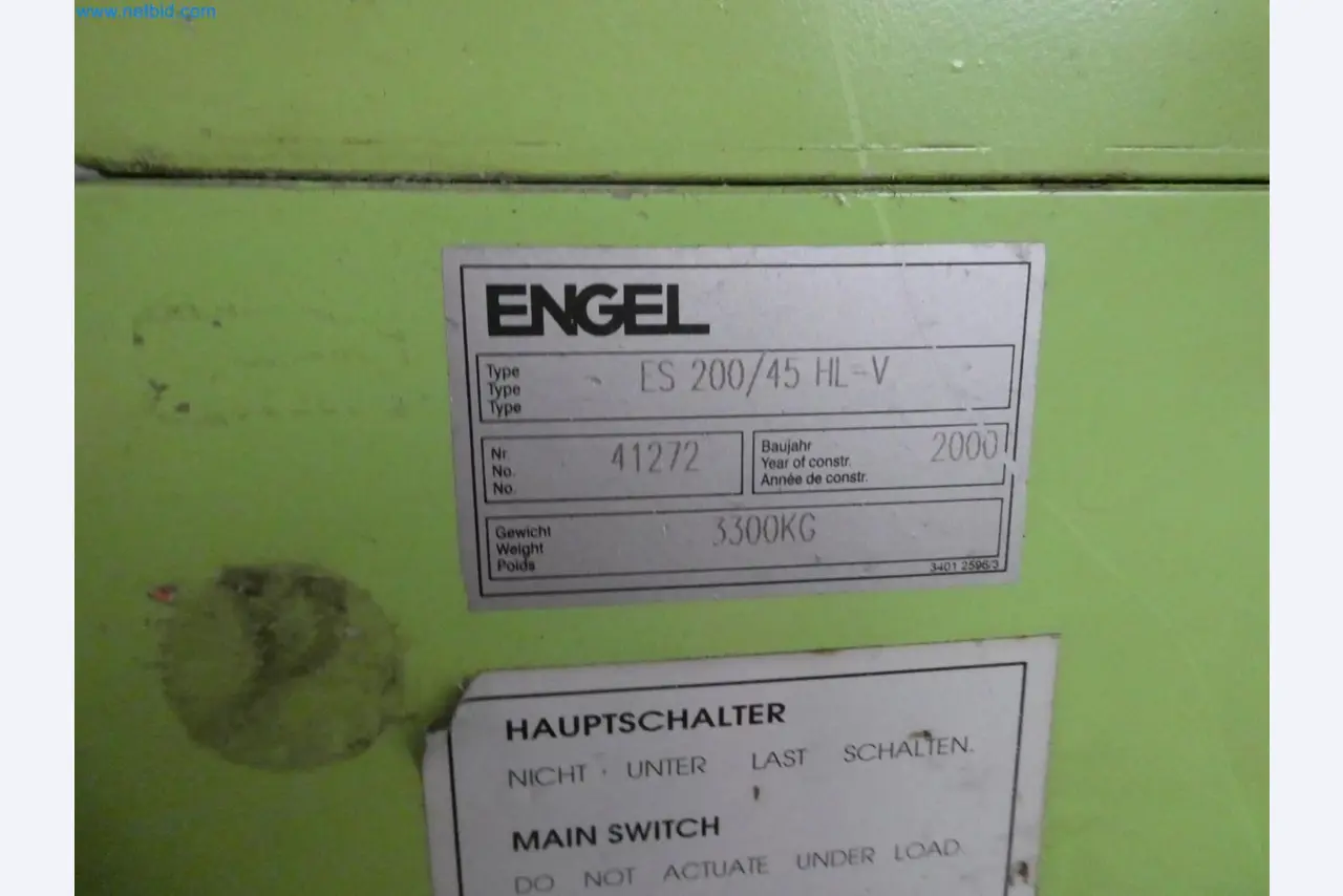 Engel Spritzgießmaschinen und Maschinen aus der Kunststoffindustrie-7