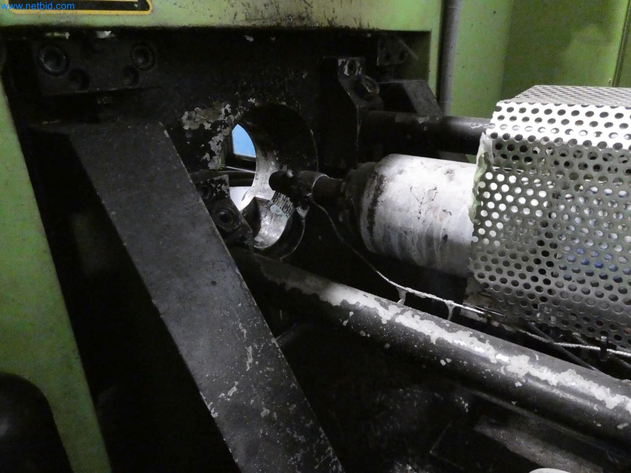 Engel Spritzgießmaschinen und Maschinen aus der Kunststoffindustrie-9