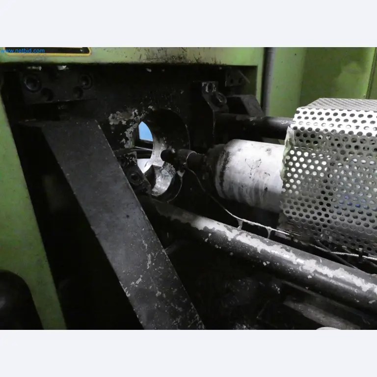 Engel Spritzgießmaschinen und Maschinen aus der Kunststoffindustrie-9