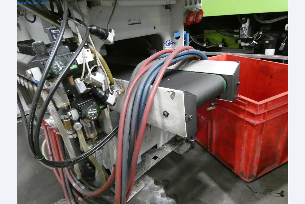 Engel Spritzgießmaschinen und Maschinen aus der Kunststoffindustrie-12