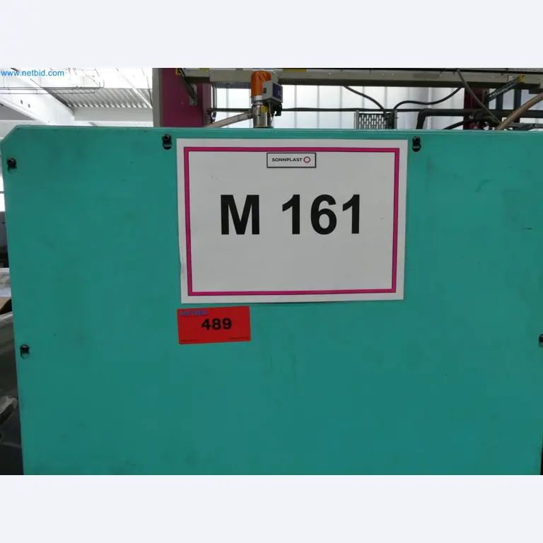 Engel Spritzgießmaschinen und Maschinen aus der Kunststoffindustrie-13