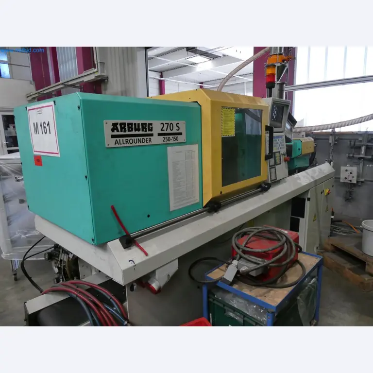 Engel Spritzgießmaschinen und Maschinen aus der Kunststoffindustrie-1