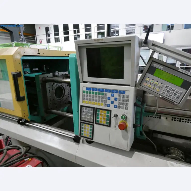 Engel Spritzgießmaschinen und Maschinen aus der Kunststoffindustrie-2