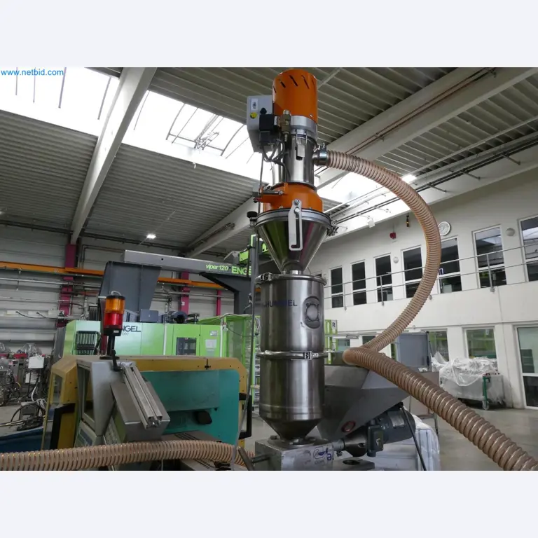 Engel Spritzgießmaschinen und Maschinen aus der Kunststoffindustrie-9