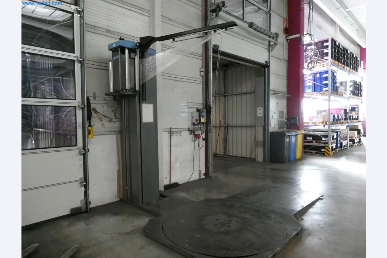 Engel Spritzgießmaschinen und Maschinen aus der Kunststoffindustrie-4