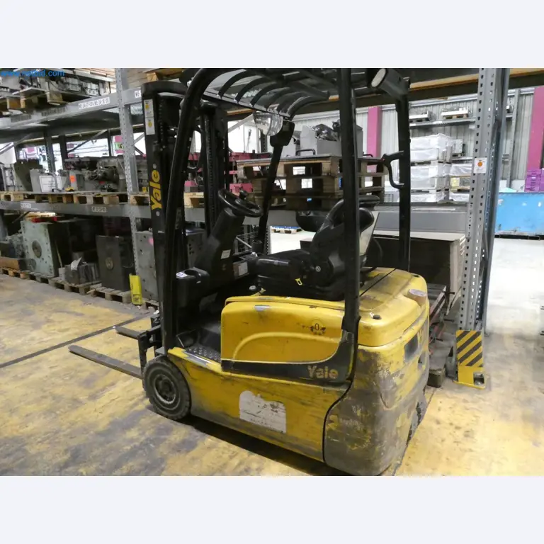 Engel Spritzgießmaschinen und Maschinen aus der Kunststoffindustrie-4