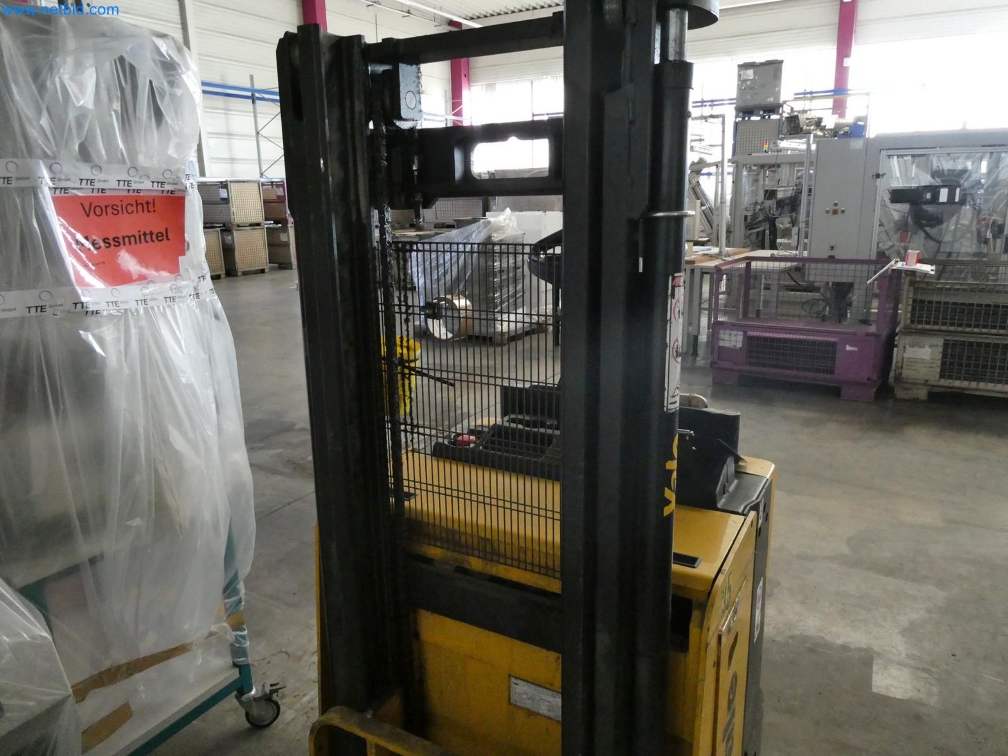 Engel Spritzgießmaschinen und Maschinen aus der Kunststoffindustrie-3