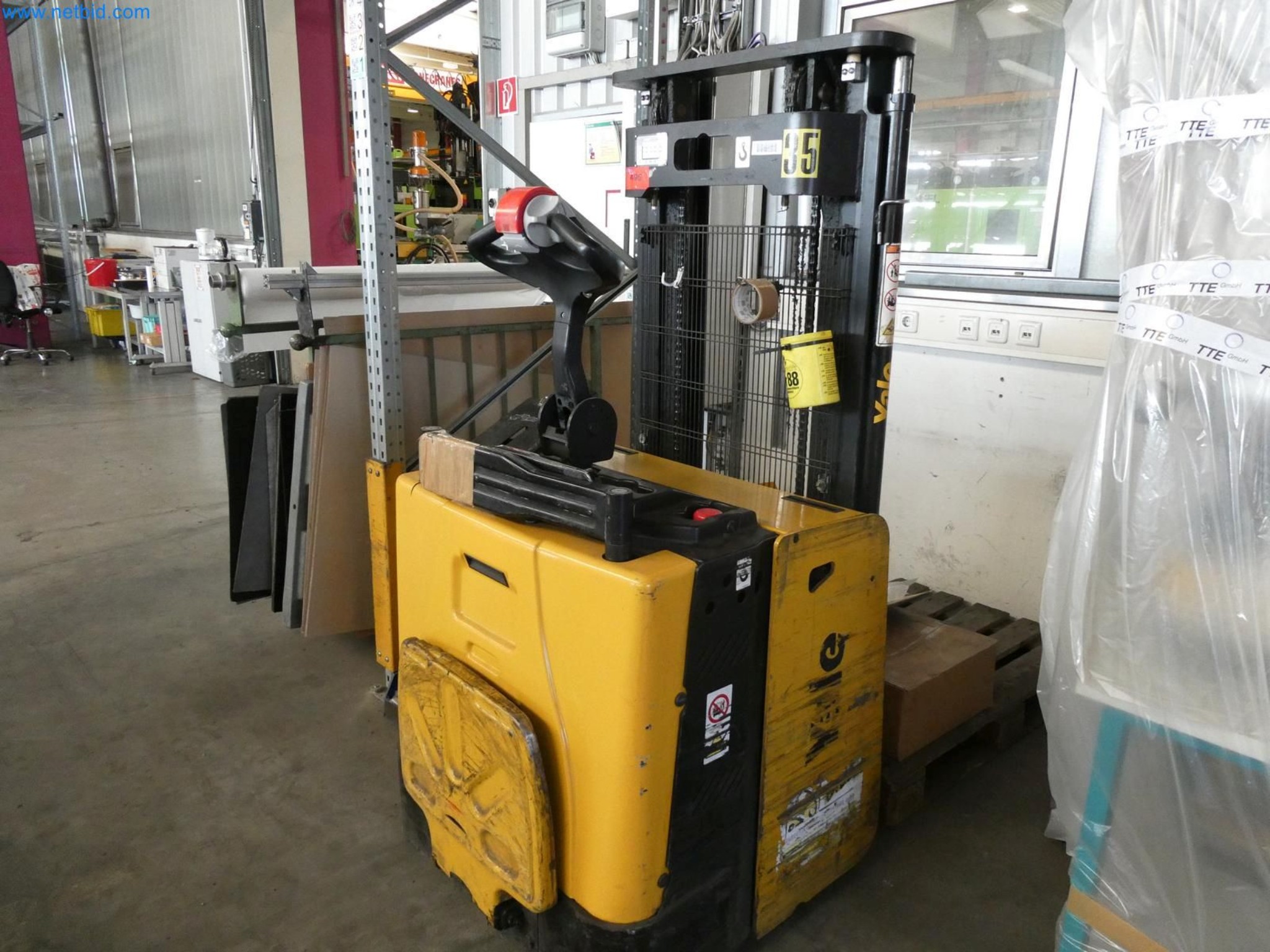 Engel Spritzgießmaschinen und Maschinen aus der Kunststoffindustrie-4