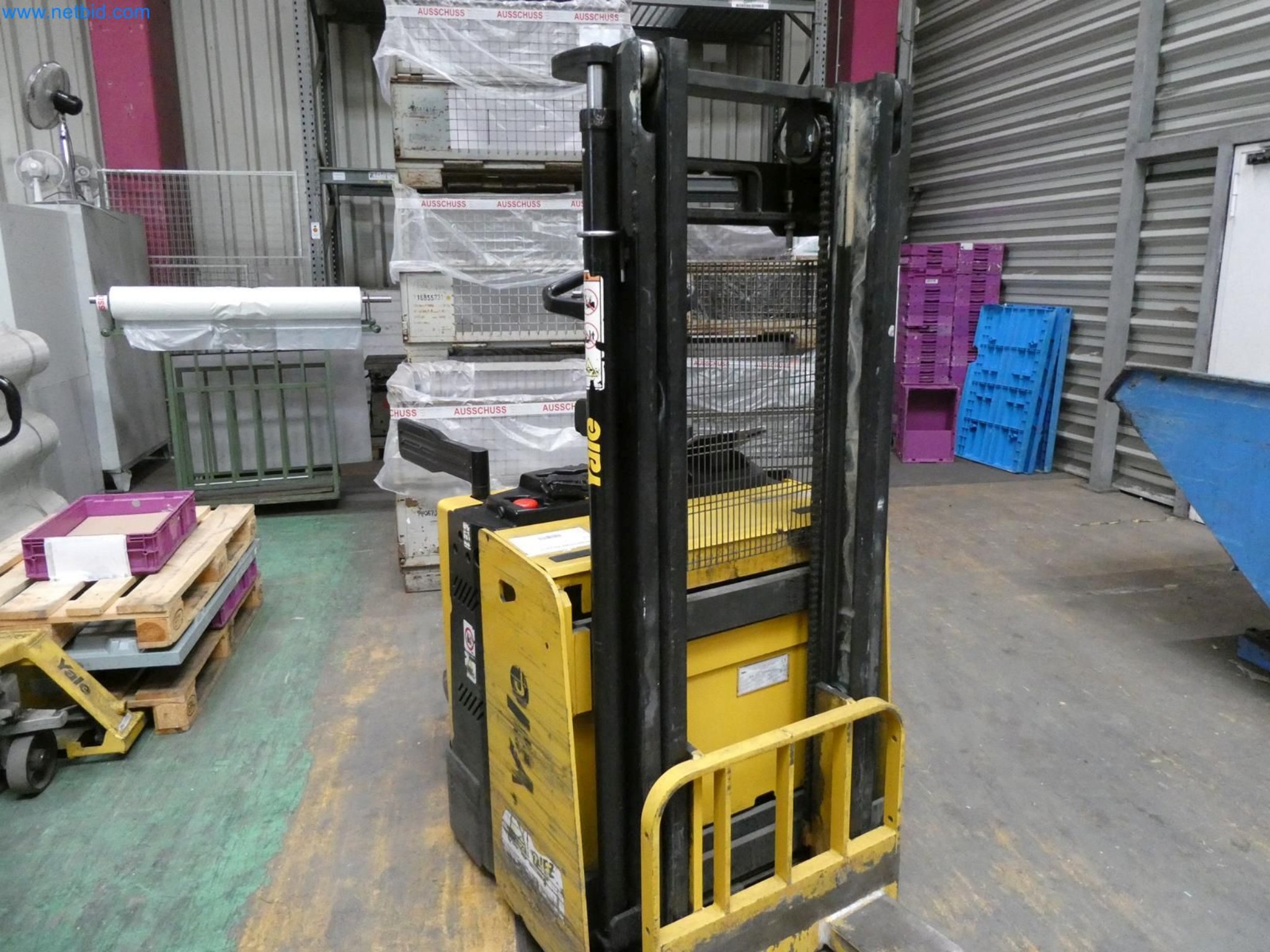 Engel Spritzgießmaschinen und Maschinen aus der Kunststoffindustrie-2