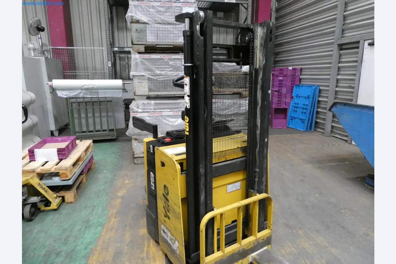 Engel Spritzgießmaschinen und Maschinen aus der Kunststoffindustrie-2