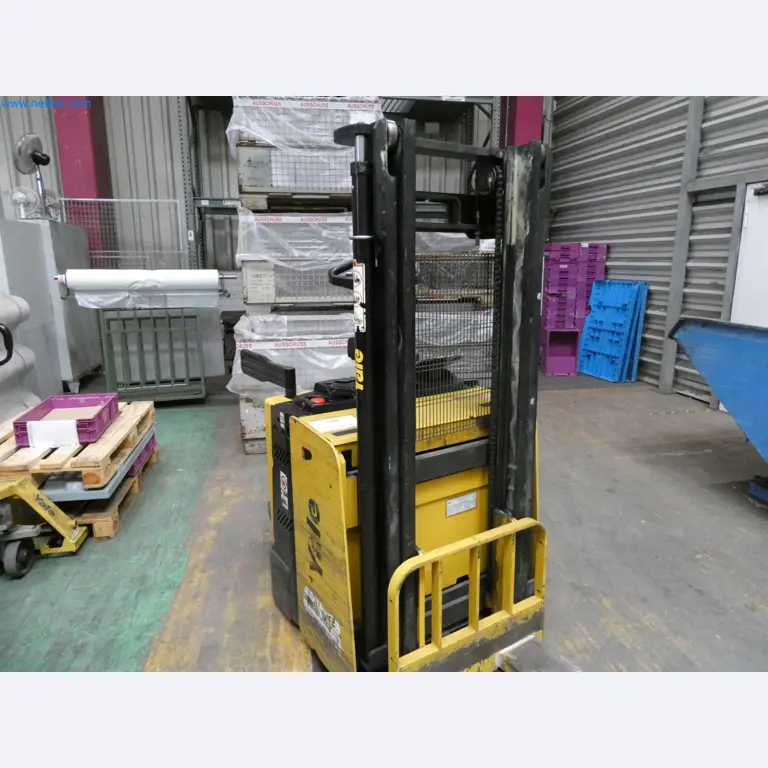 Engel Spritzgießmaschinen und Maschinen aus der Kunststoffindustrie-2