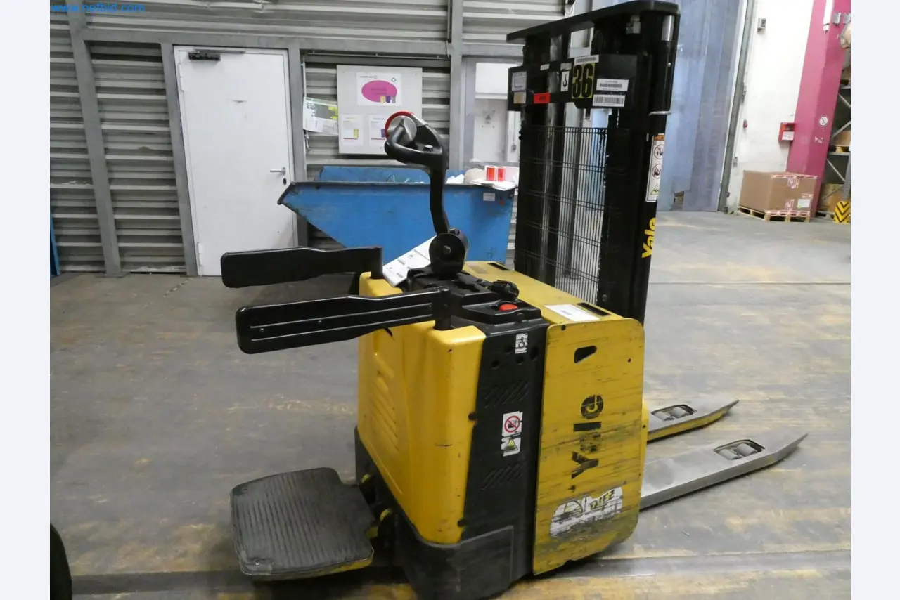 Engel Spritzgießmaschinen und Maschinen aus der Kunststoffindustrie-5