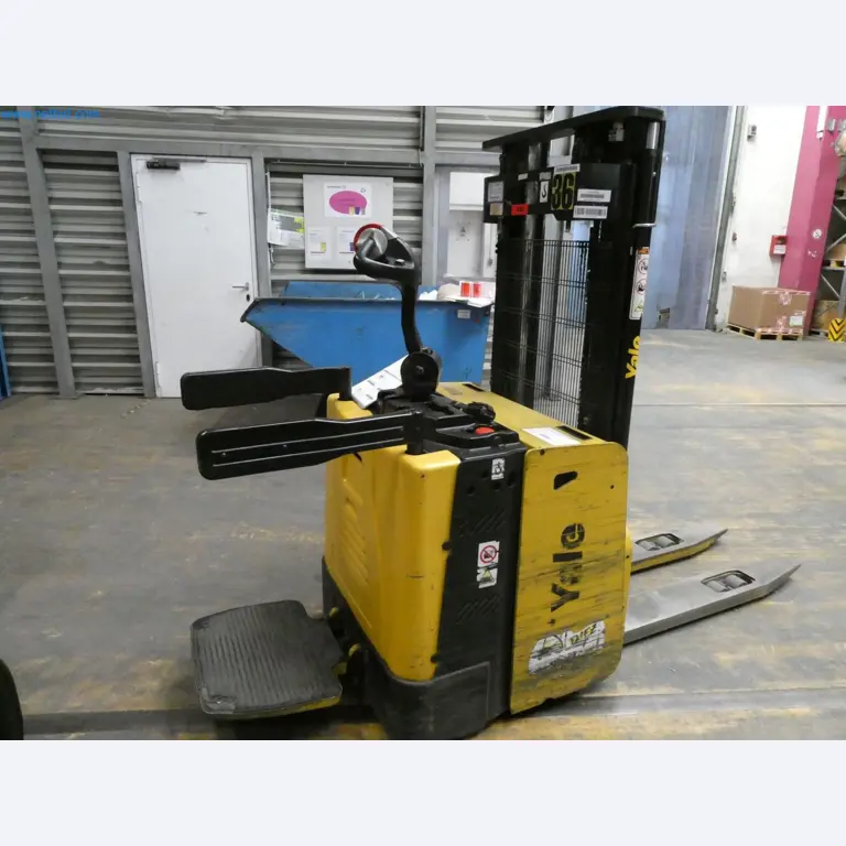 Engel Spritzgießmaschinen und Maschinen aus der Kunststoffindustrie-5