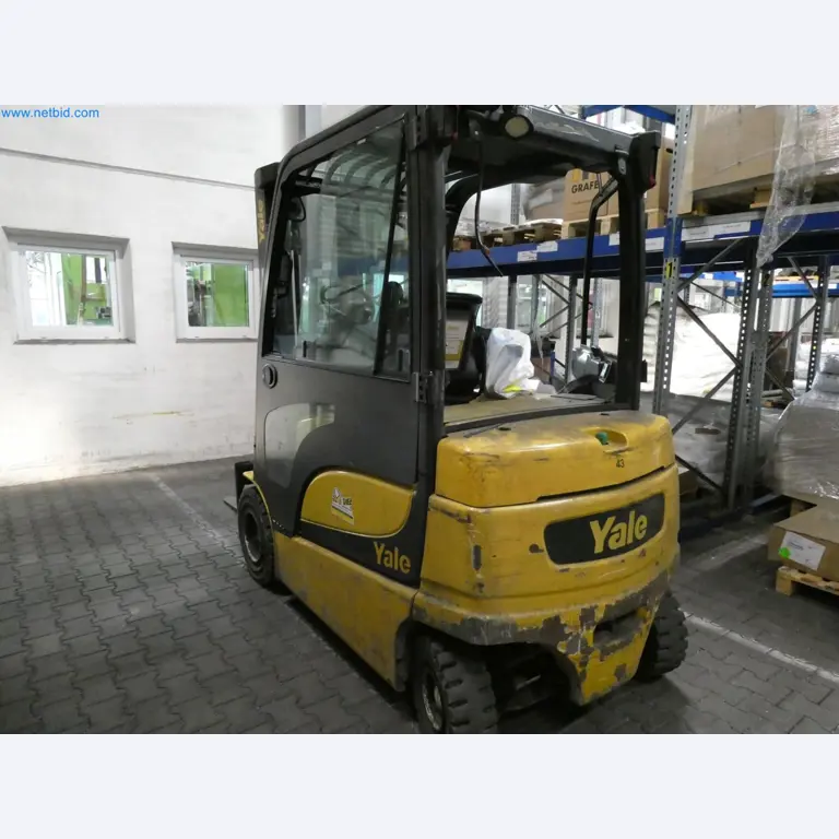 Engel Spritzgießmaschinen und Maschinen aus der Kunststoffindustrie-10