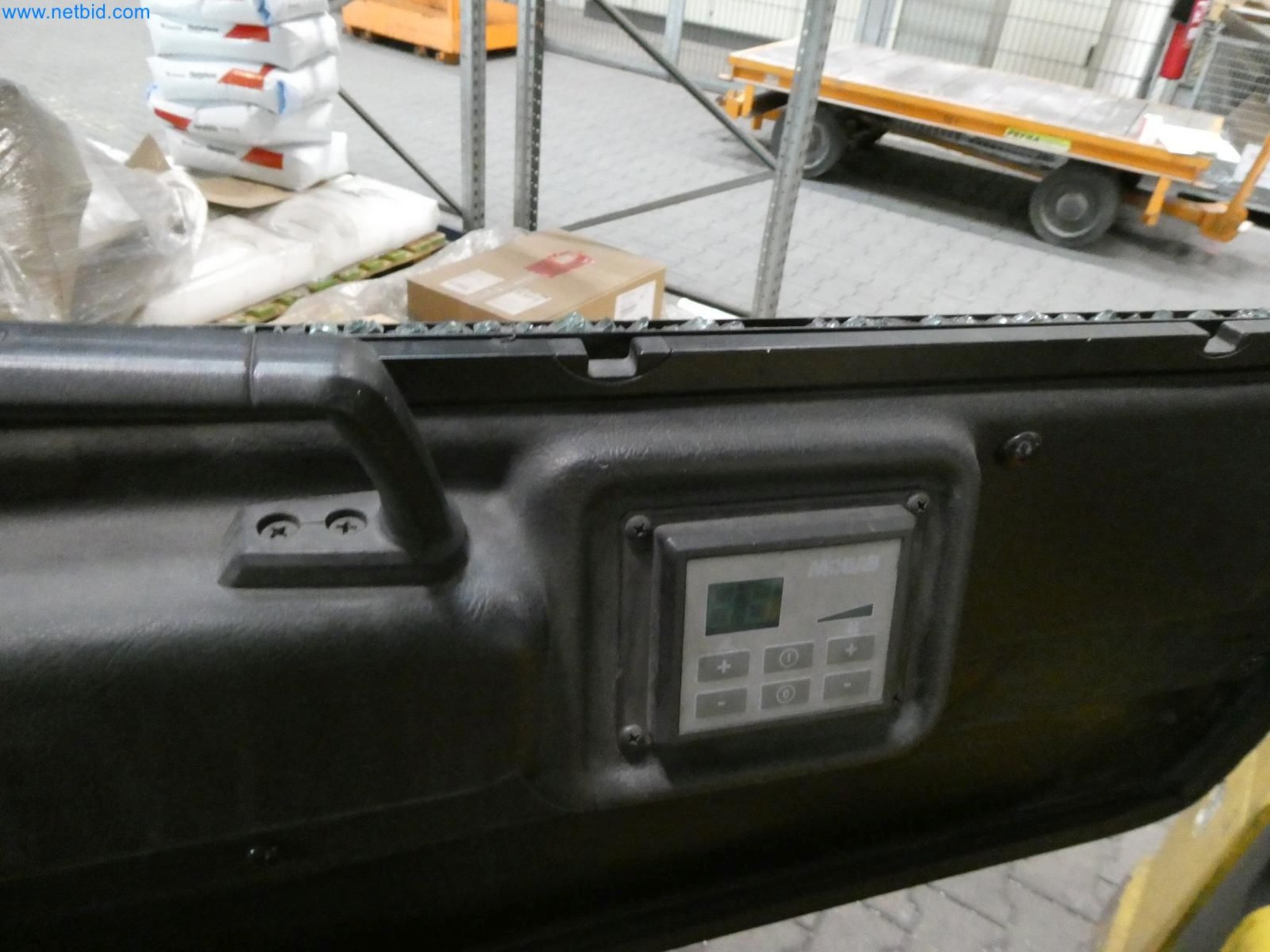 Engel Spritzgießmaschinen und Maschinen aus der Kunststoffindustrie-1