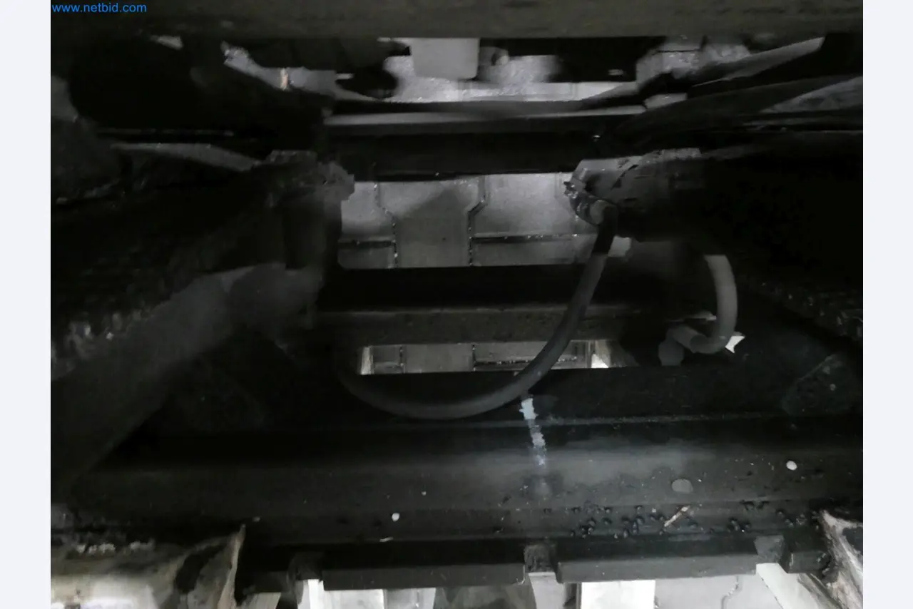 Engel Spritzgießmaschinen und Maschinen aus der Kunststoffindustrie-2