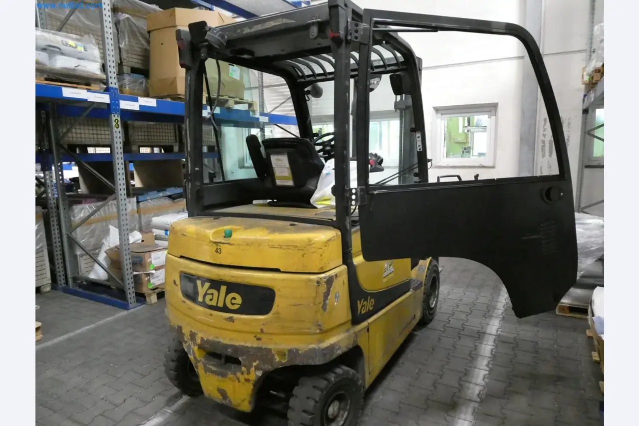 Engel Spritzgießmaschinen und Maschinen aus der Kunststoffindustrie-8