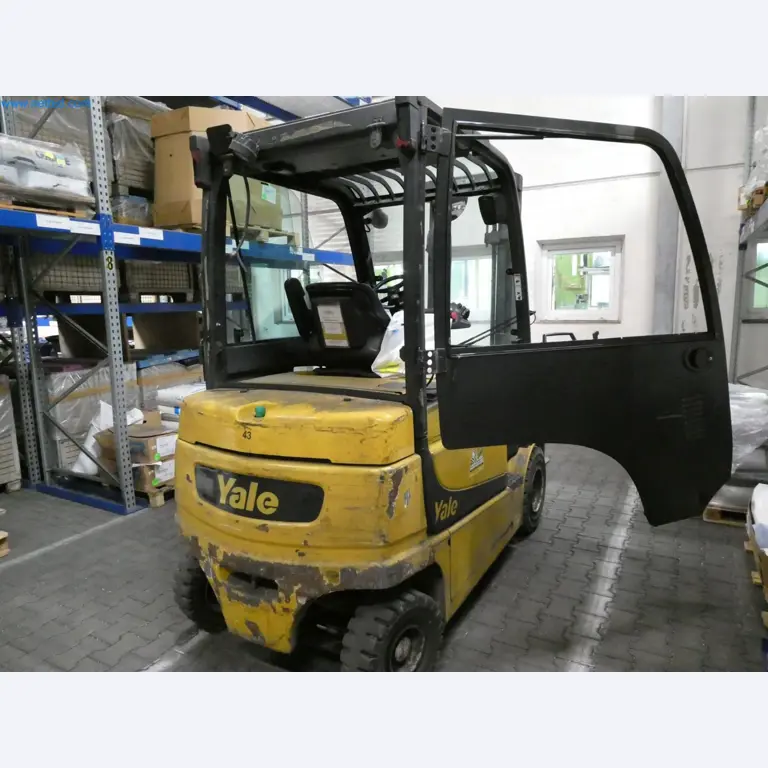 Engel Spritzgießmaschinen und Maschinen aus der Kunststoffindustrie-8