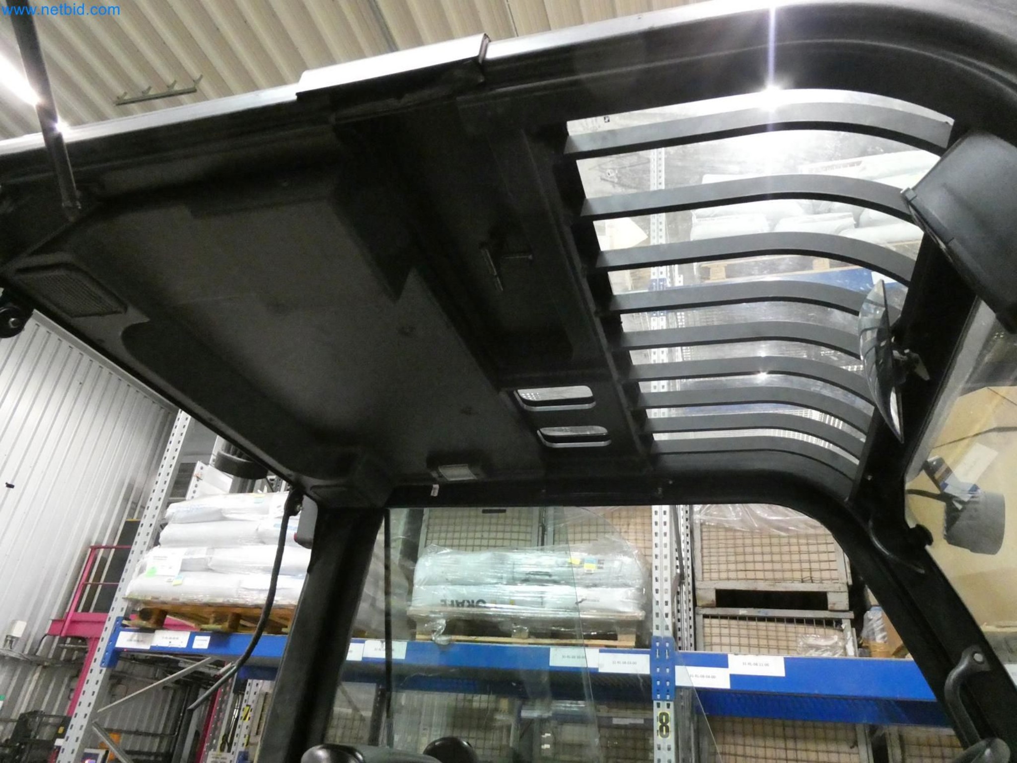 Engel Spritzgießmaschinen und Maschinen aus der Kunststoffindustrie-9