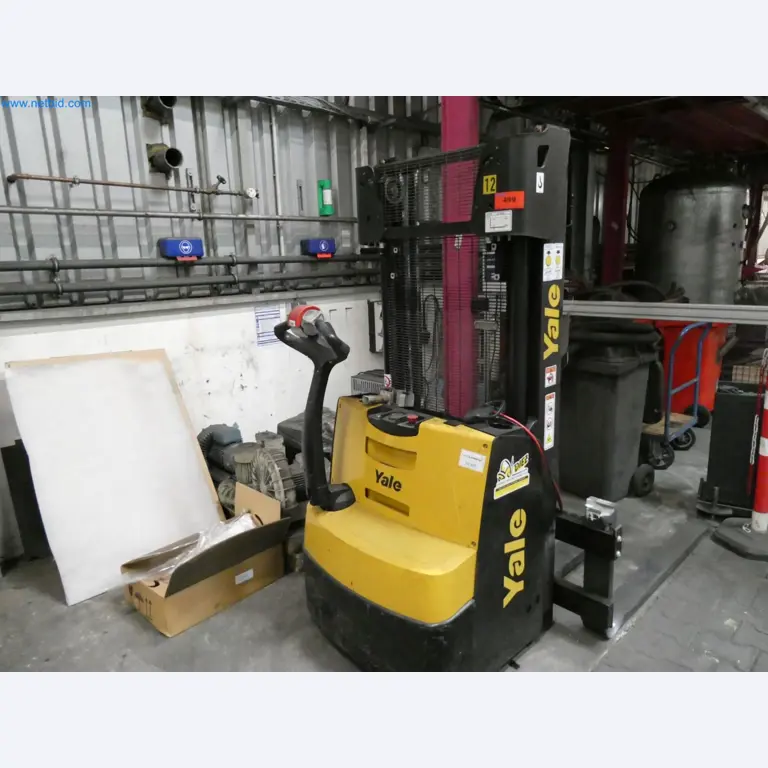 Engel Spritzgießmaschinen und Maschinen aus der Kunststoffindustrie-2