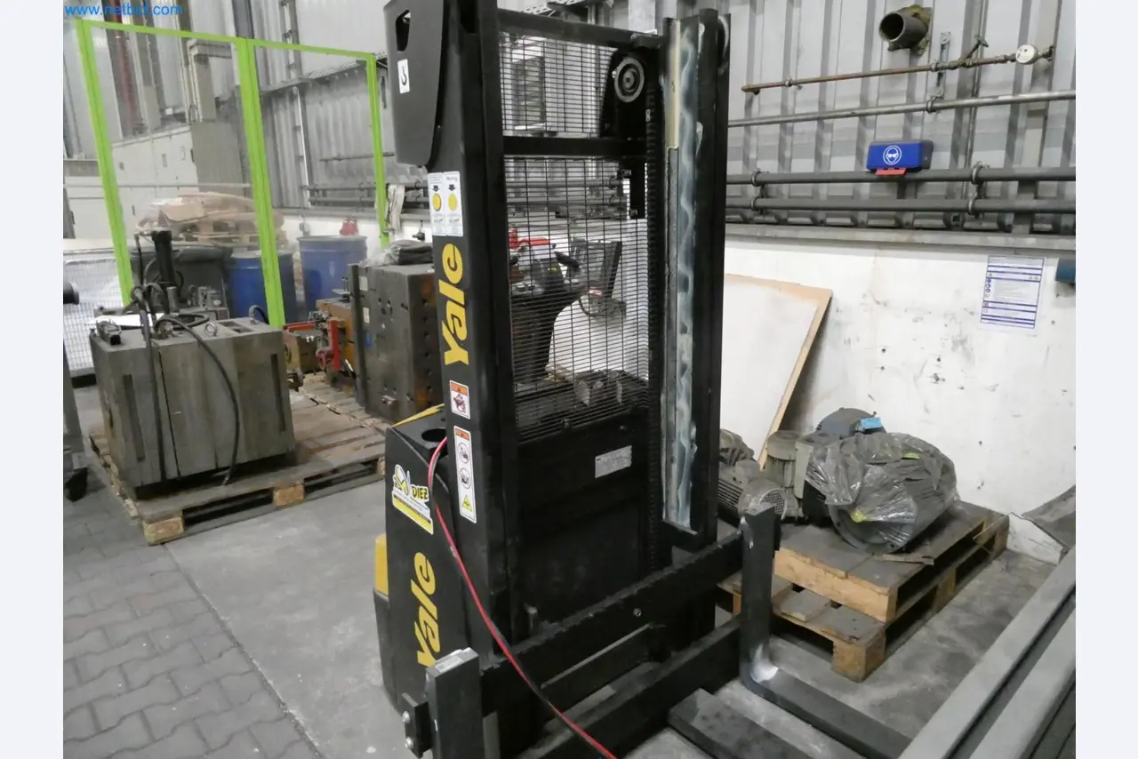 Engel Spritzgießmaschinen und Maschinen aus der Kunststoffindustrie-5