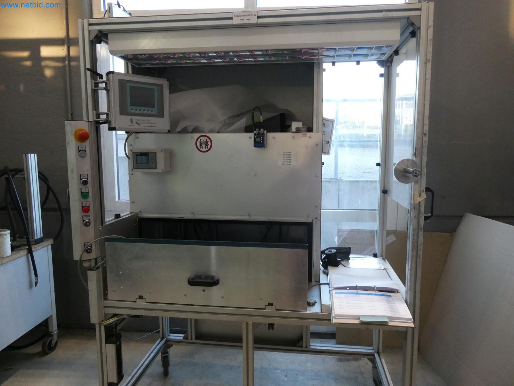 Engel Spritzgießmaschinen und Maschinen aus der Kunststoffindustrie-1