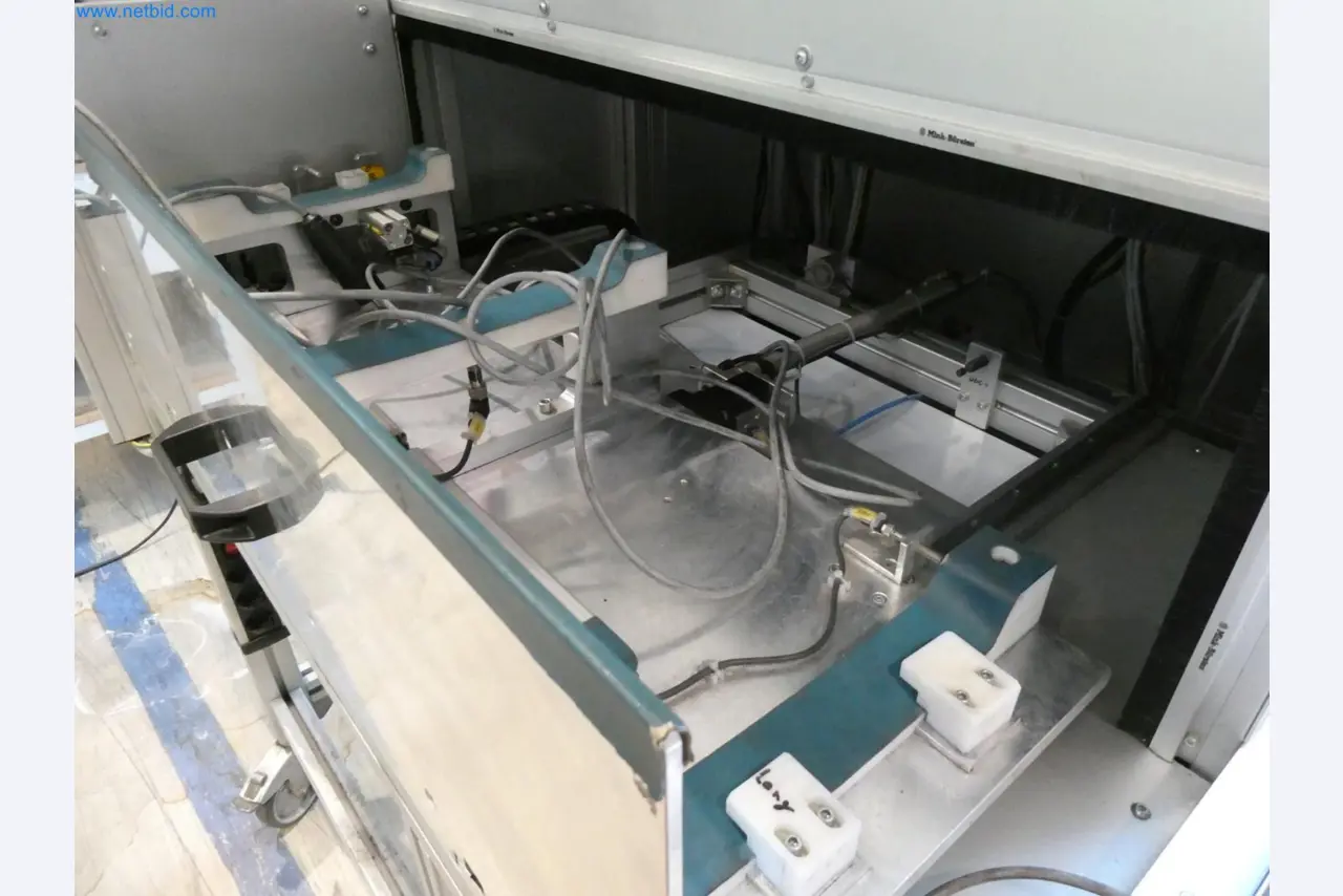 Engel Spritzgießmaschinen und Maschinen aus der Kunststoffindustrie-3