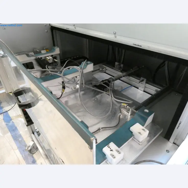 Engel Spritzgießmaschinen und Maschinen aus der Kunststoffindustrie-3