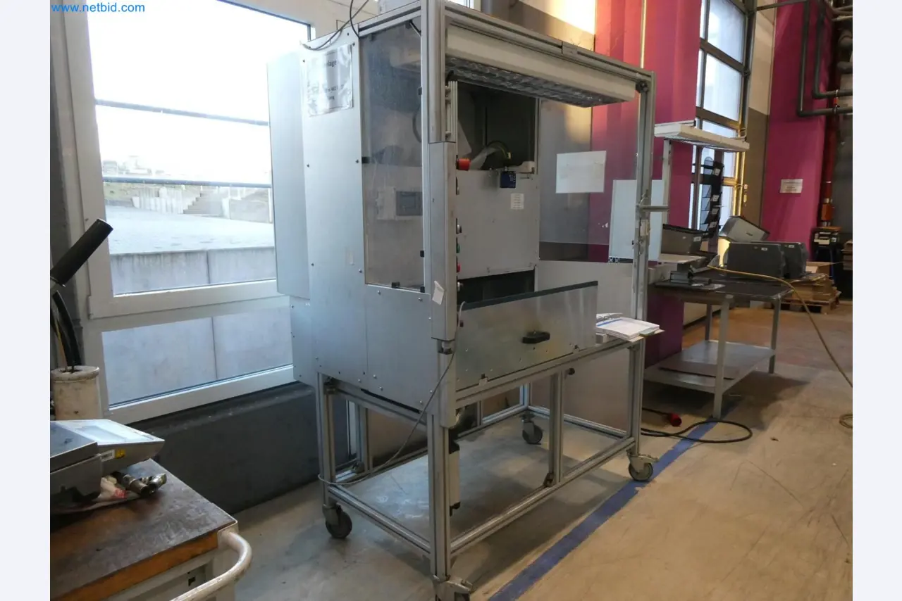 Engel Spritzgießmaschinen und Maschinen aus der Kunststoffindustrie-4