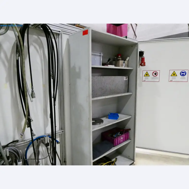 Engel Spritzgießmaschinen und Maschinen aus der Kunststoffindustrie-11