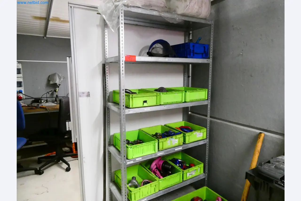 Engel Spritzgießmaschinen und Maschinen aus der Kunststoffindustrie-12