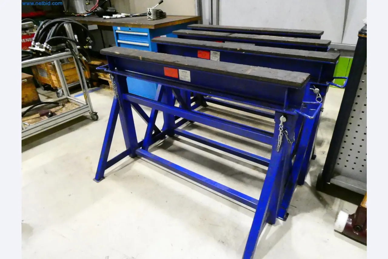 Engel Spritzgießmaschinen und Maschinen aus der Kunststoffindustrie-2