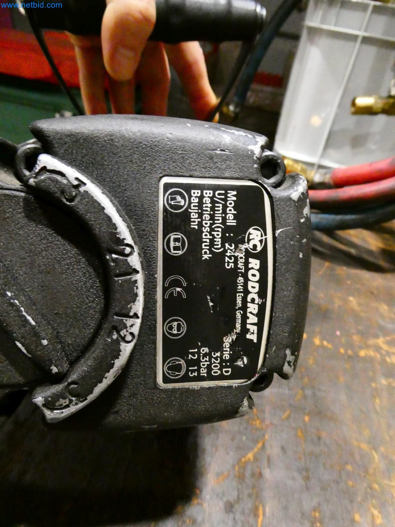 Engel Spritzgießmaschinen und Maschinen aus der Kunststoffindustrie-3