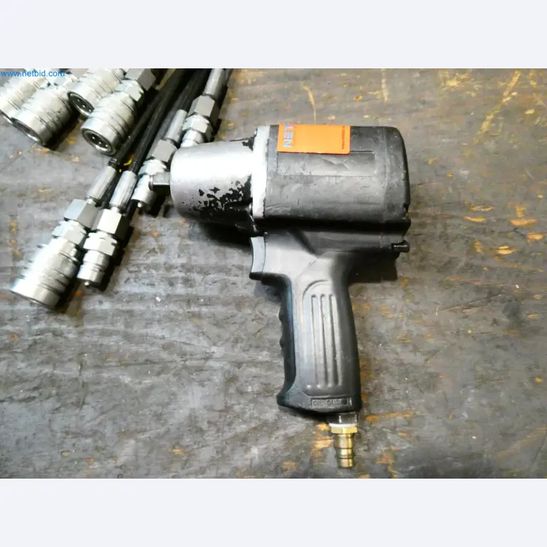 Engel Spritzgießmaschinen und Maschinen aus der Kunststoffindustrie-4