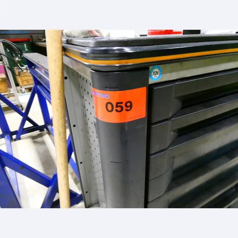 Engel Spritzgießmaschinen und Maschinen aus der Kunststoffindustrie-1