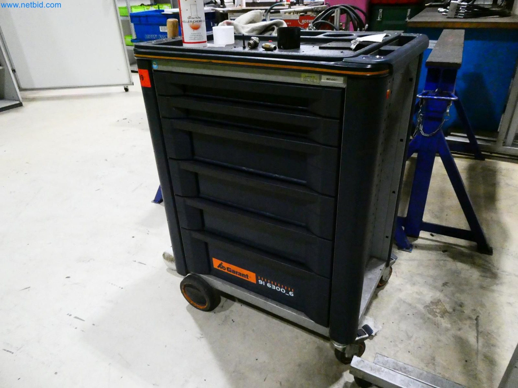 Engel Spritzgießmaschinen und Maschinen aus der Kunststoffindustrie-3