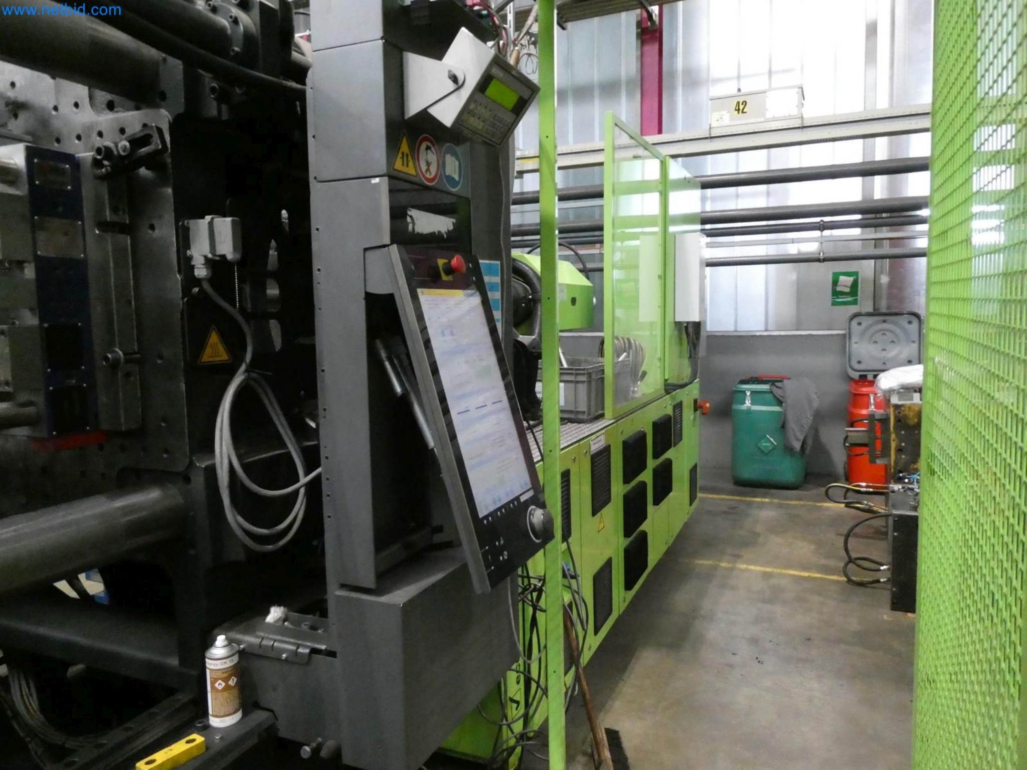 Engel Spritzgießmaschinen und Maschinen aus der Kunststoffindustrie-10