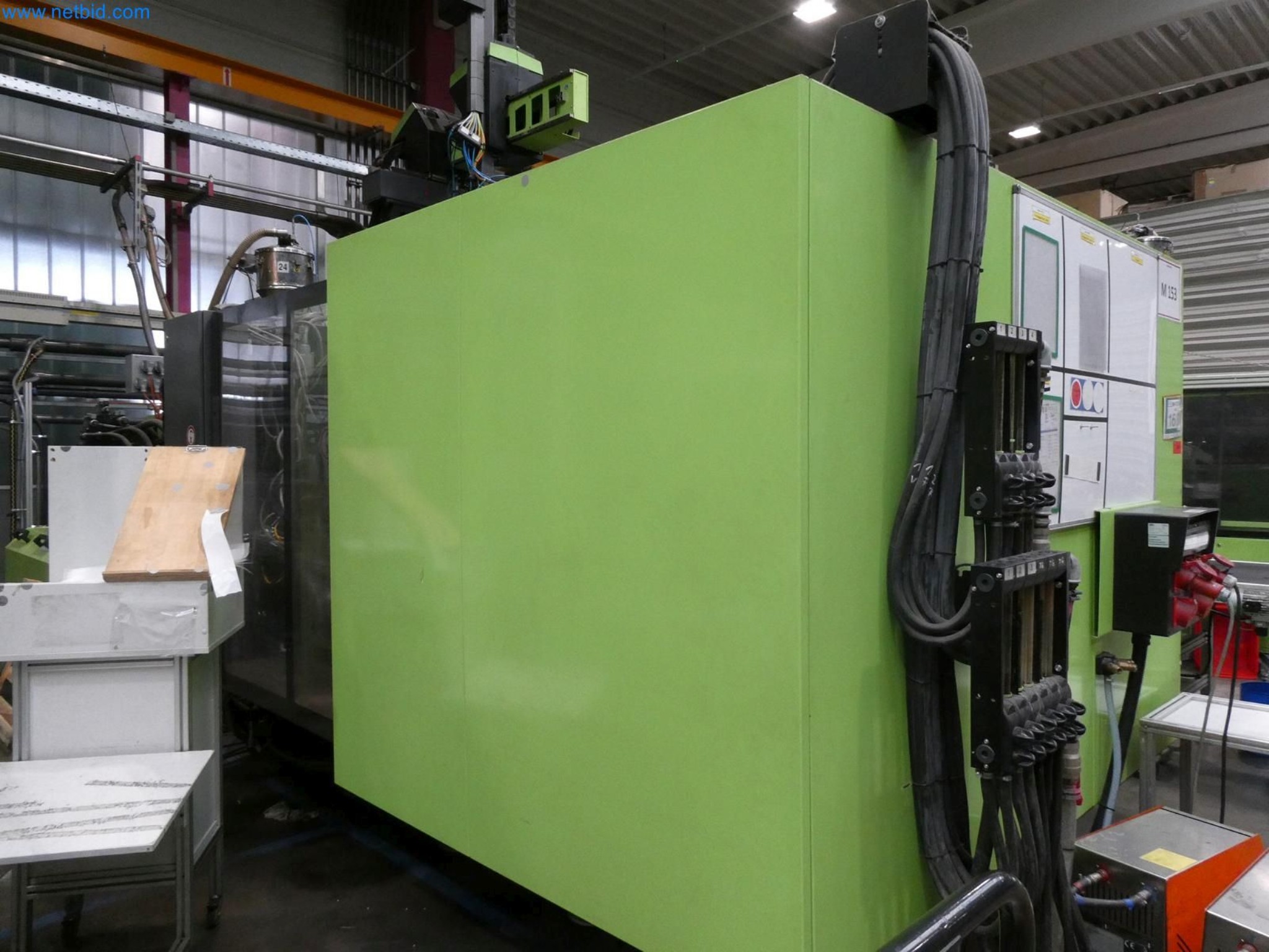 Engel Spritzgießmaschinen und Maschinen aus der Kunststoffindustrie-8