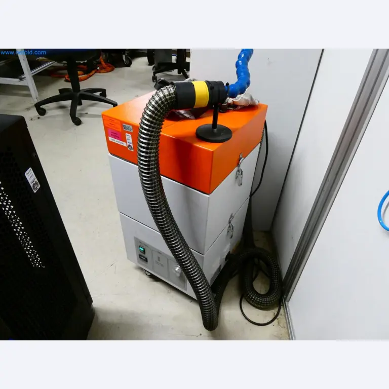 Engel Spritzgießmaschinen und Maschinen aus der Kunststoffindustrie-5