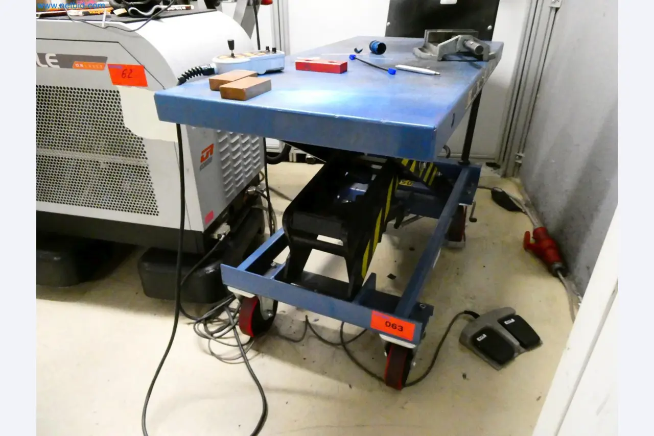 Engel Spritzgießmaschinen und Maschinen aus der Kunststoffindustrie-1