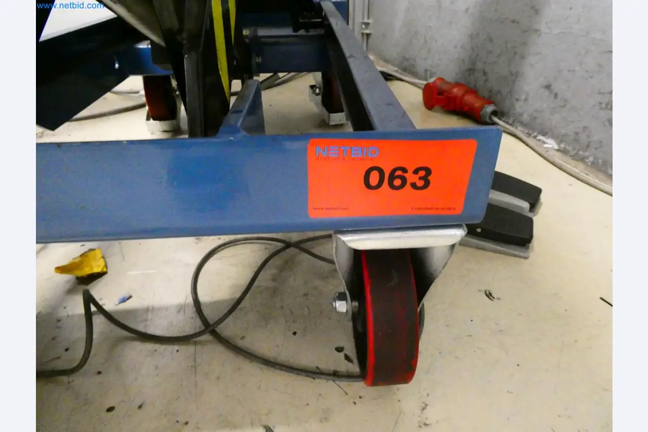 Engel Spritzgießmaschinen und Maschinen aus der Kunststoffindustrie-4