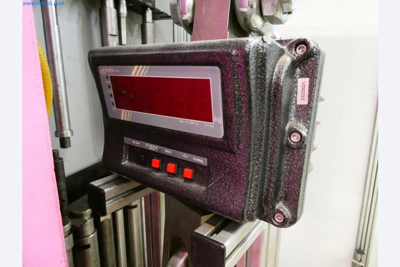 Engel Spritzgießmaschinen und Maschinen aus der Kunststoffindustrie-2