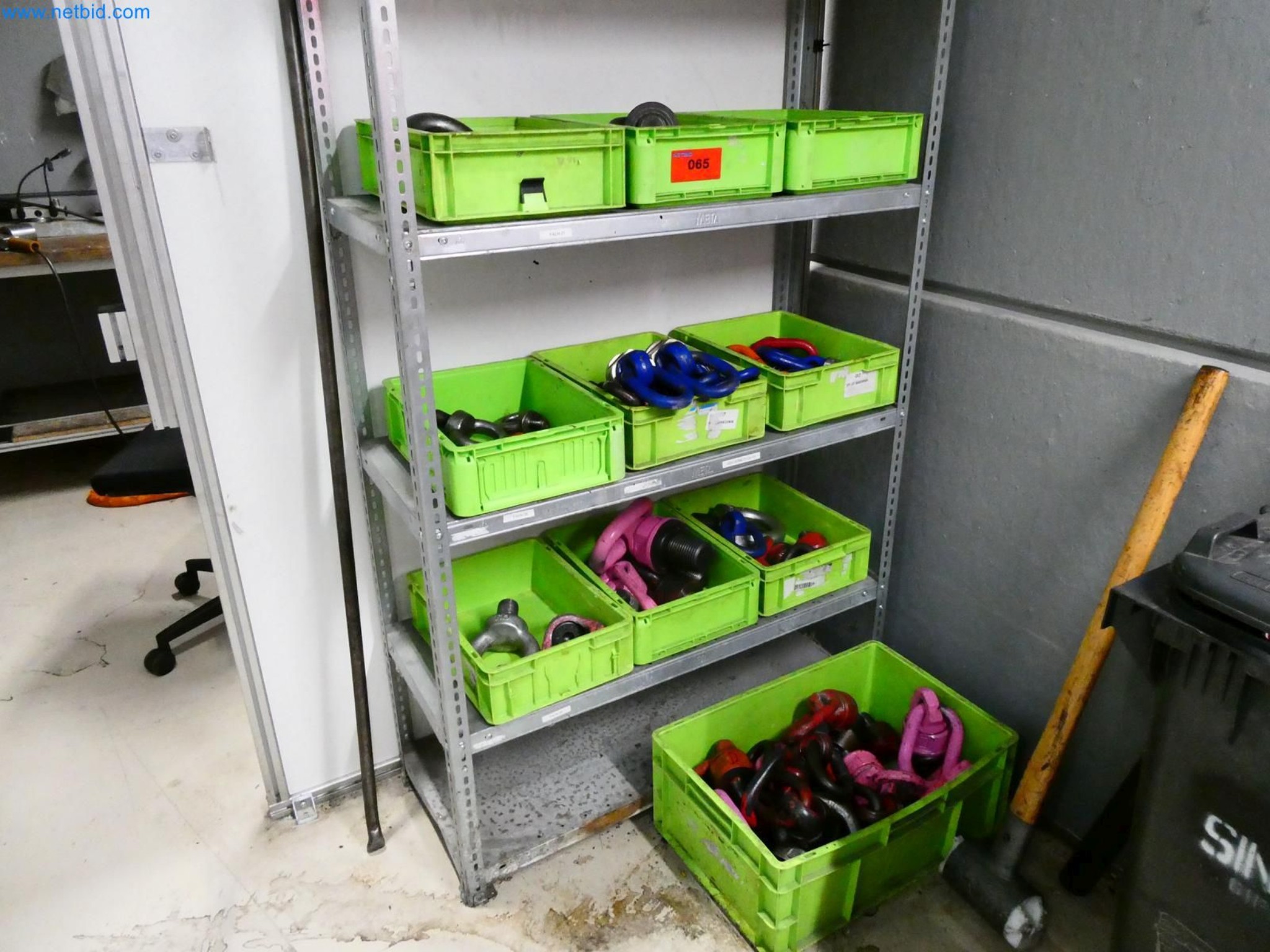 Engel Spritzgießmaschinen und Maschinen aus der Kunststoffindustrie-1