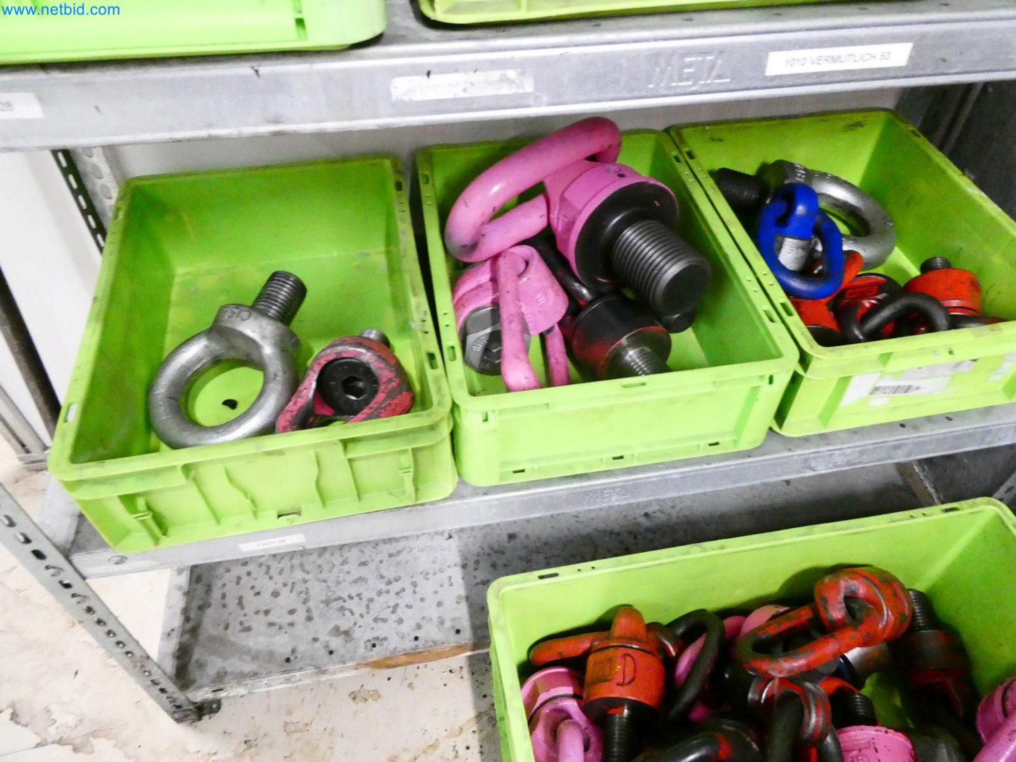 Engel Spritzgießmaschinen und Maschinen aus der Kunststoffindustrie-2