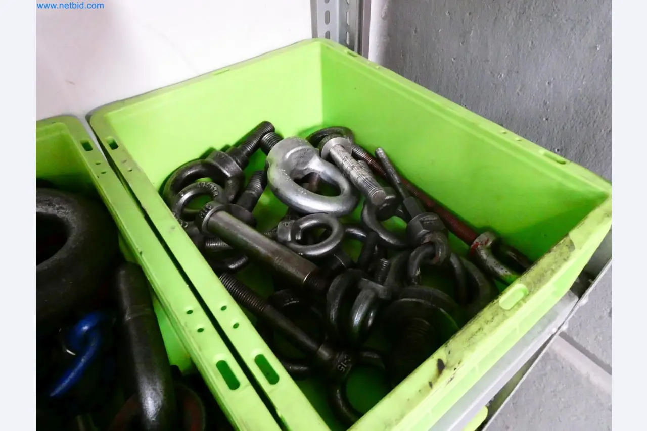 Engel Spritzgießmaschinen und Maschinen aus der Kunststoffindustrie-6