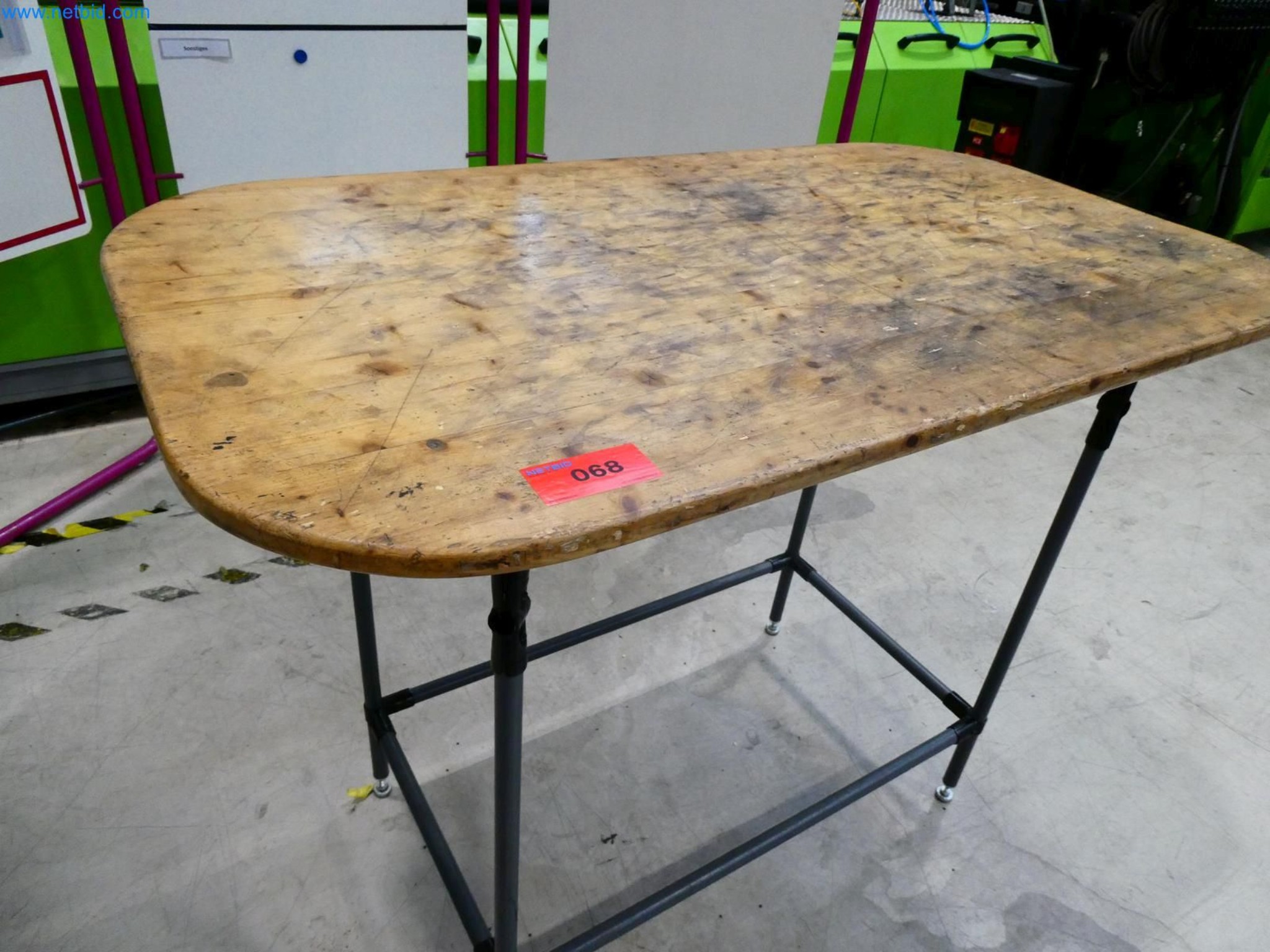 Engel Spritzgießmaschinen und Maschinen aus der Kunststoffindustrie-3