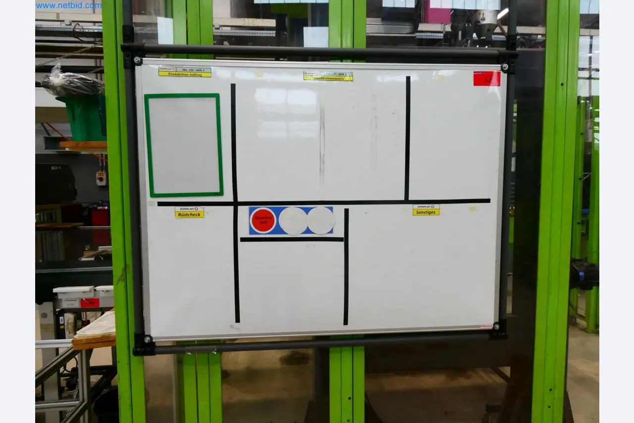 Engel Spritzgießmaschinen und Maschinen aus der Kunststoffindustrie-6