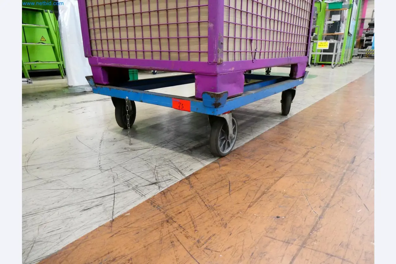 Engel Spritzgießmaschinen und Maschinen aus der Kunststoffindustrie-3