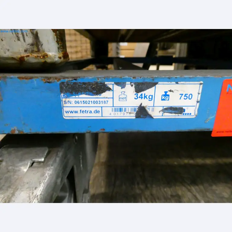 Engel Spritzgießmaschinen und Maschinen aus der Kunststoffindustrie-9