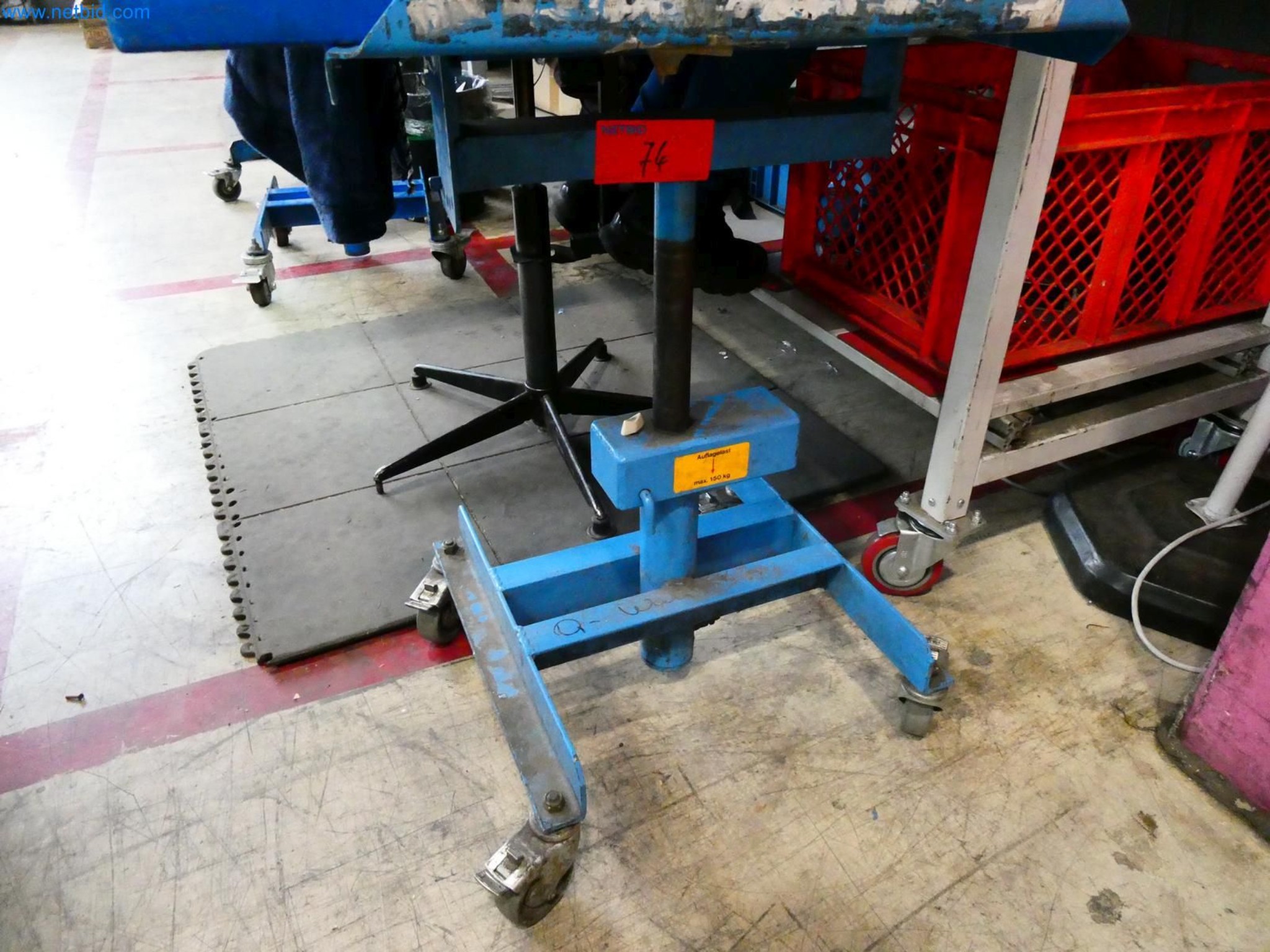 Engel Spritzgießmaschinen und Maschinen aus der Kunststoffindustrie-4